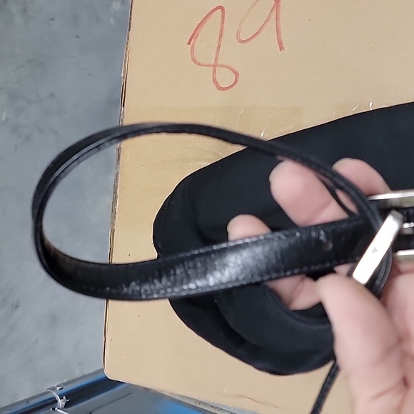 Sold! FENDI Baguette jersey fabric is sticky - Picture 10 of 16